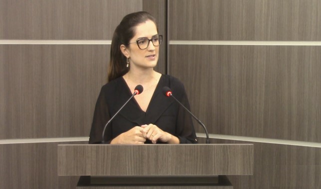 Lara Guimarães Trein